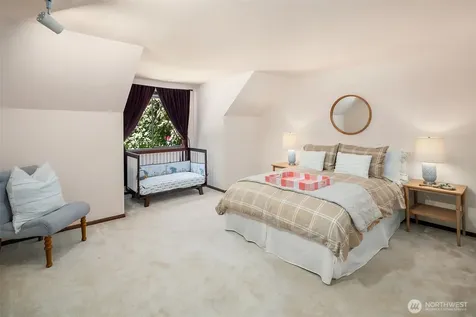 2302 126th Avenue NE Bellevue WA 98005