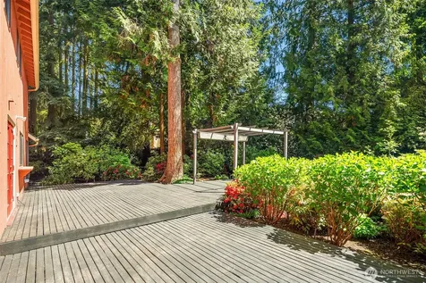 2302 126th Avenue NE Bellevue WA 98005