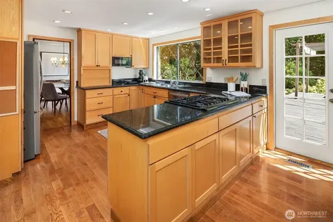 2302 126th Avenue NE Bellevue WA 98005