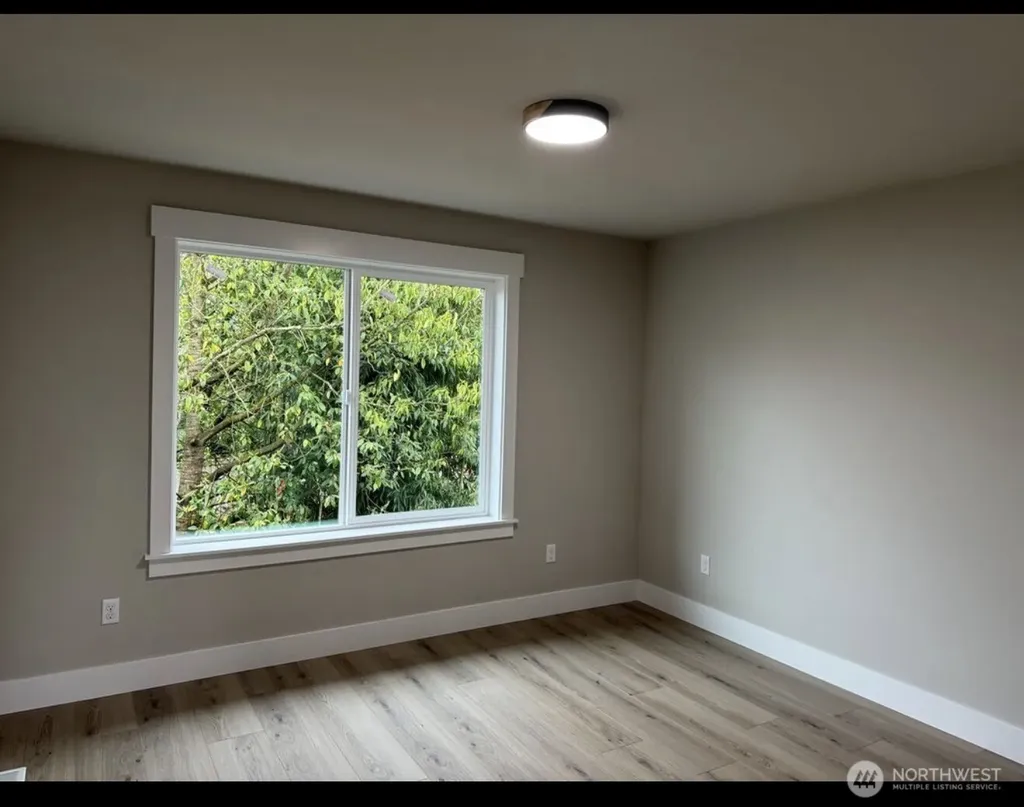 906 232nd Street SE Bothell WA 98021