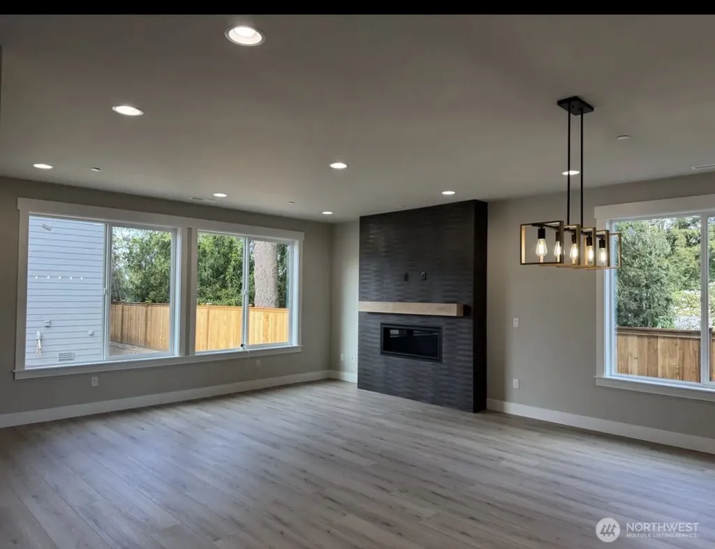 906 232nd Street SE Bothell WA 98021