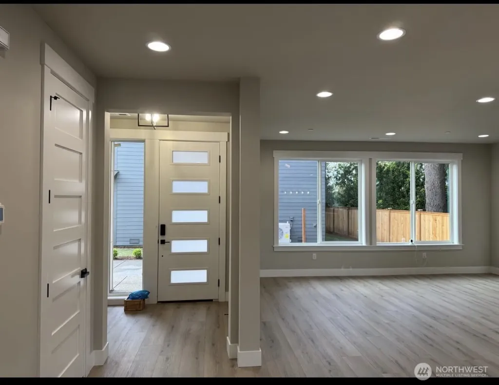 906 232nd Street SE Bothell WA 98021