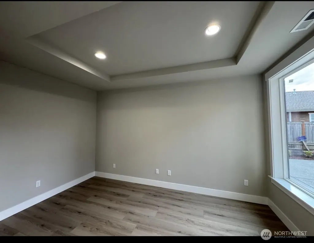 906 232nd Street SE Bothell WA 98021
