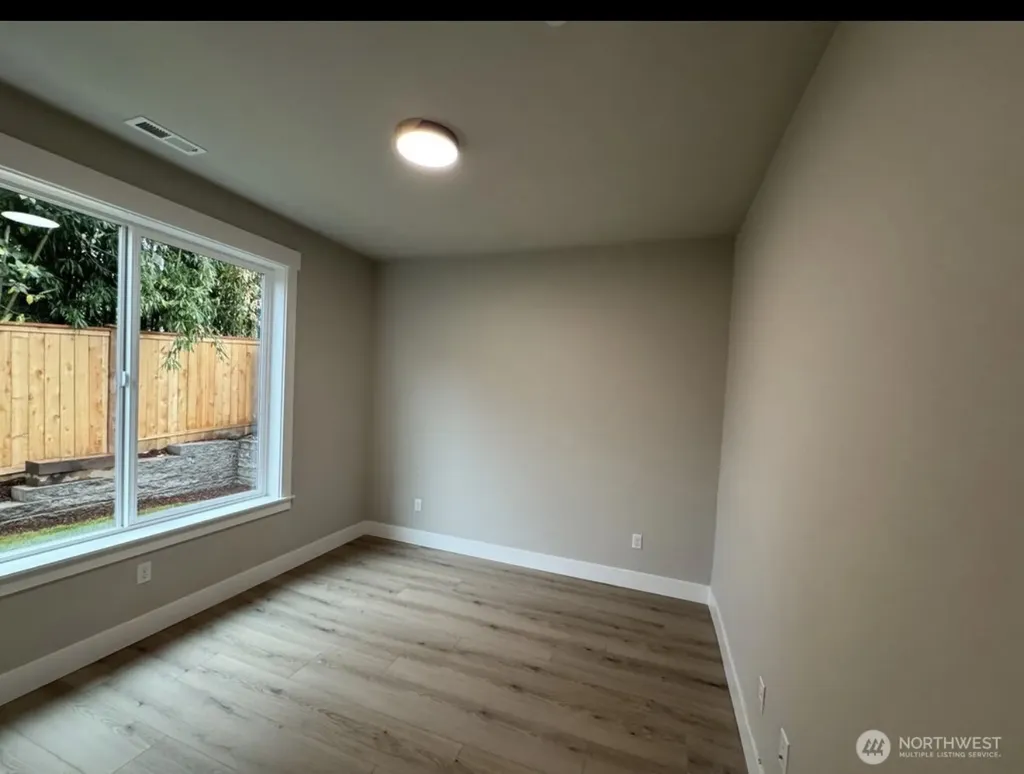 906 232nd Street SE Bothell WA 98021