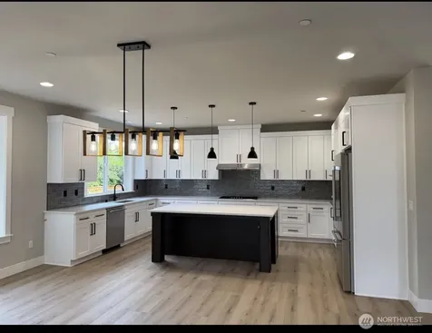 906 232nd Street SE Bothell WA 98021