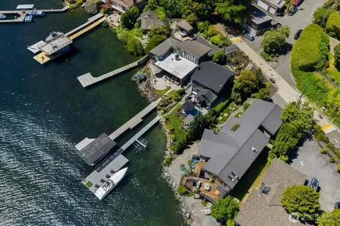 15038 Beach Drive NE Lake Forest Park WA 98155