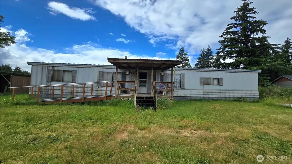 18707 Elderberry Street SW Rochester WA 98579