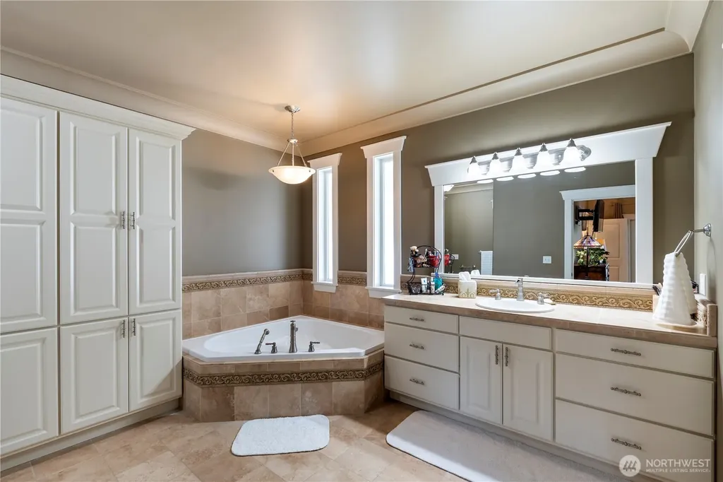 5140 66th Avenue SE Lacey WA 98513