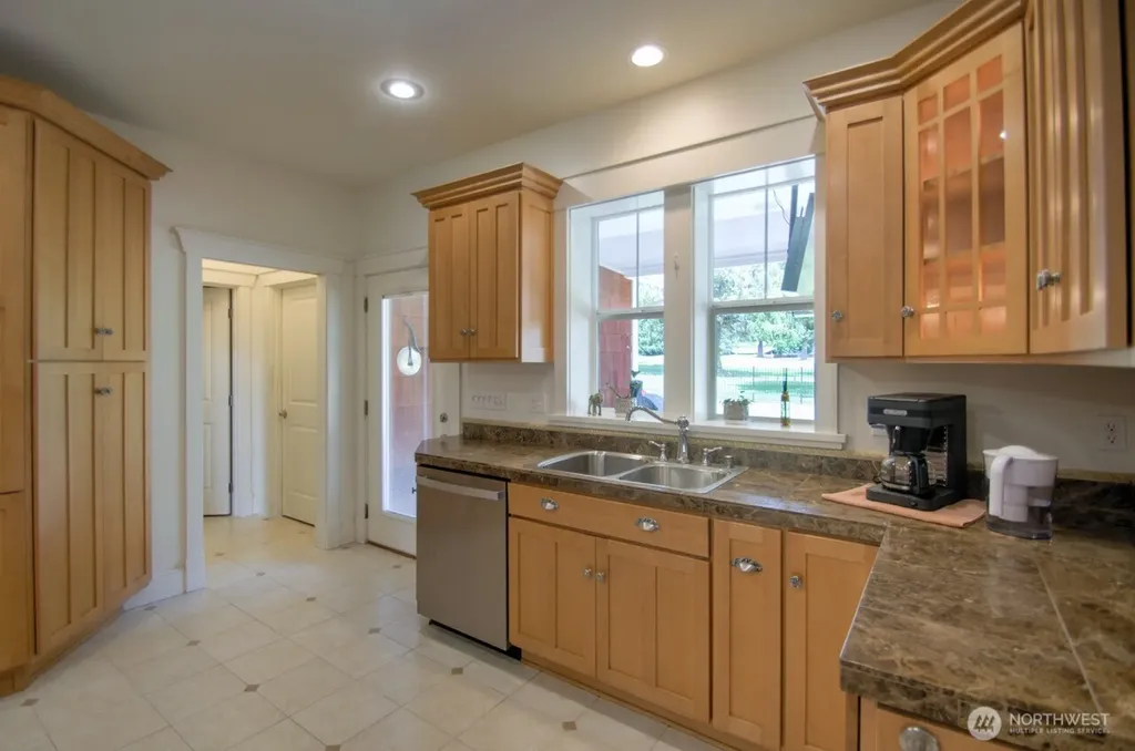 5140 66th Avenue SE Lacey WA 98513
