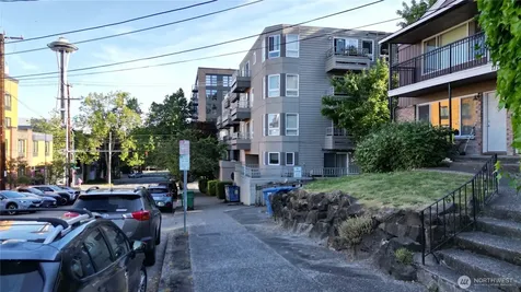 717 3rd Avenue N Seattle WA 98109