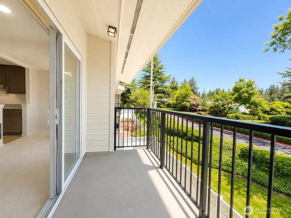 811 126th Place NE Bellevue WA 98005