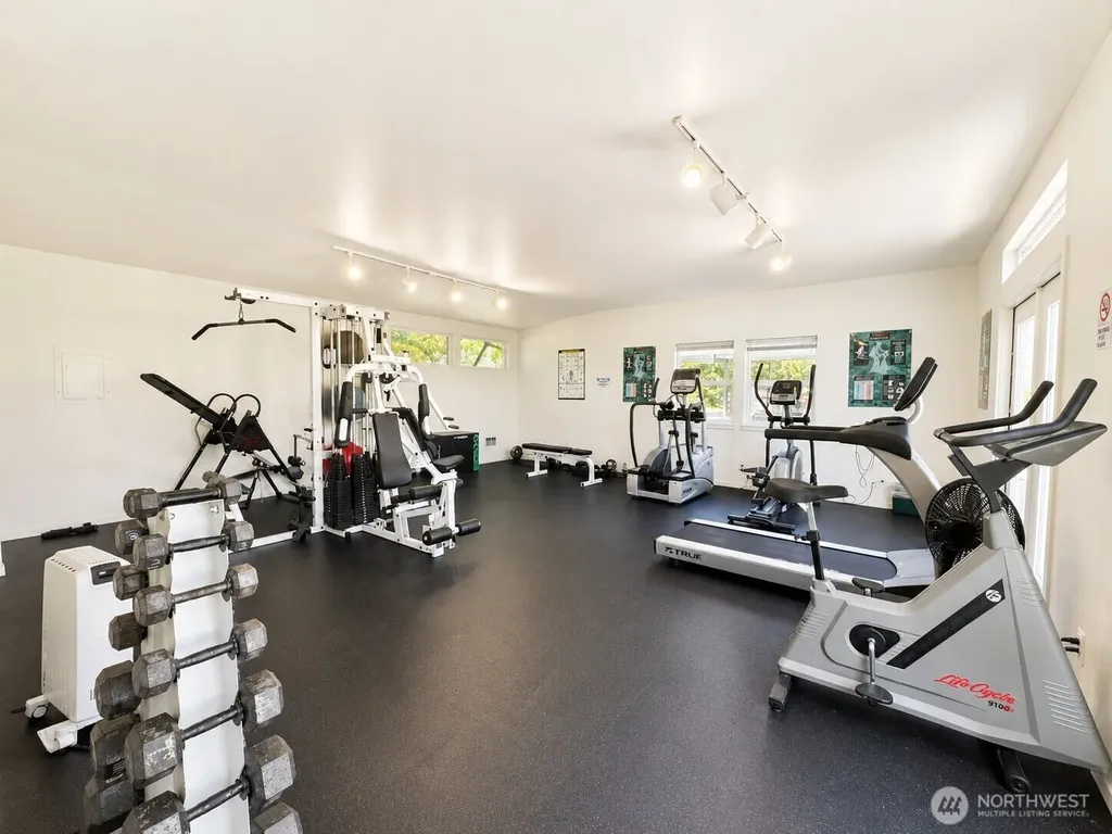 811 126th Place NE Bellevue WA 98005