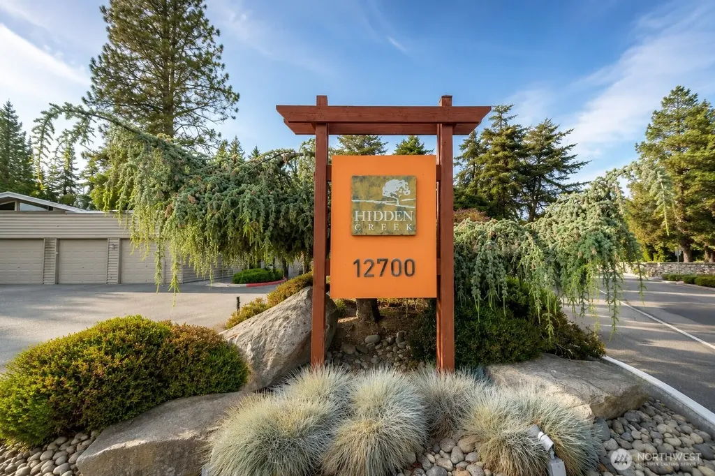 811 126th Place NE Bellevue WA 98005