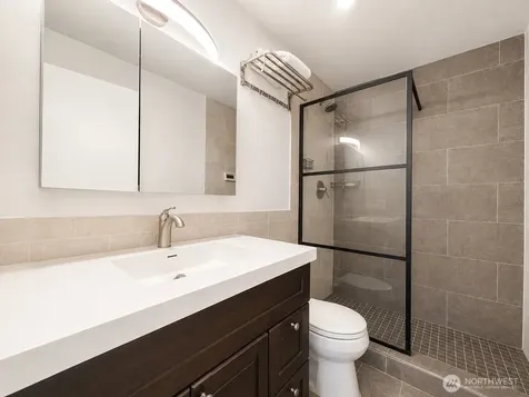 811 126th Place NE Bellevue WA 98005