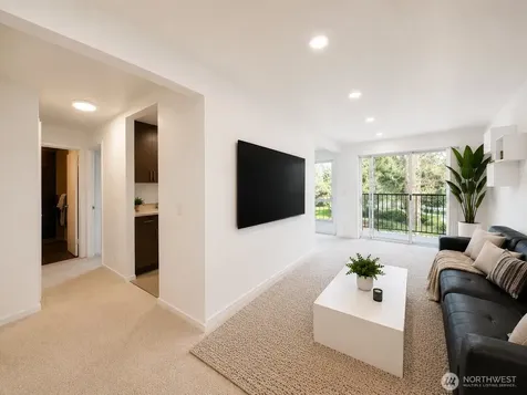 811 126th Place NE Bellevue WA 98005