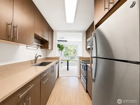 811 126th Place NE Bellevue WA 98005