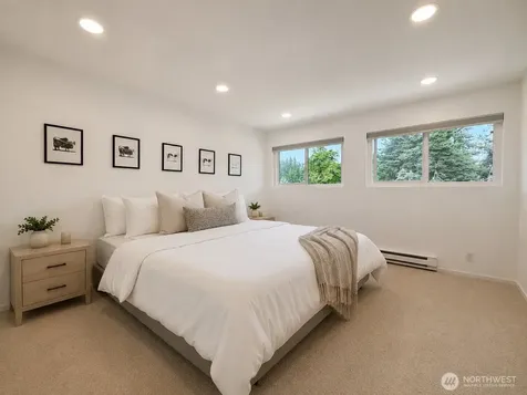 811 126th Place NE Bellevue WA 98005