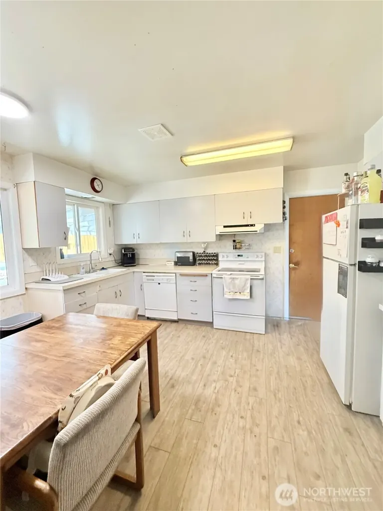 703 Sunrise Drive Omak WA 98841