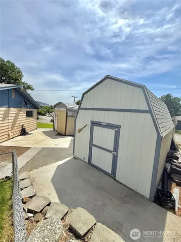 703 Sunrise Drive Omak WA 98841