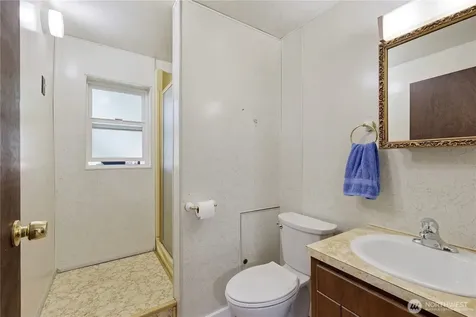 5718 142nd Place SE Everett WA 98208