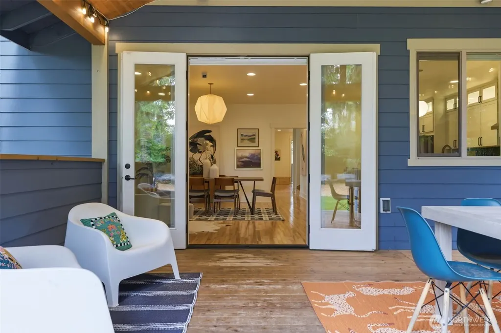 10219 62nd Avenue S Seattle WA 98178