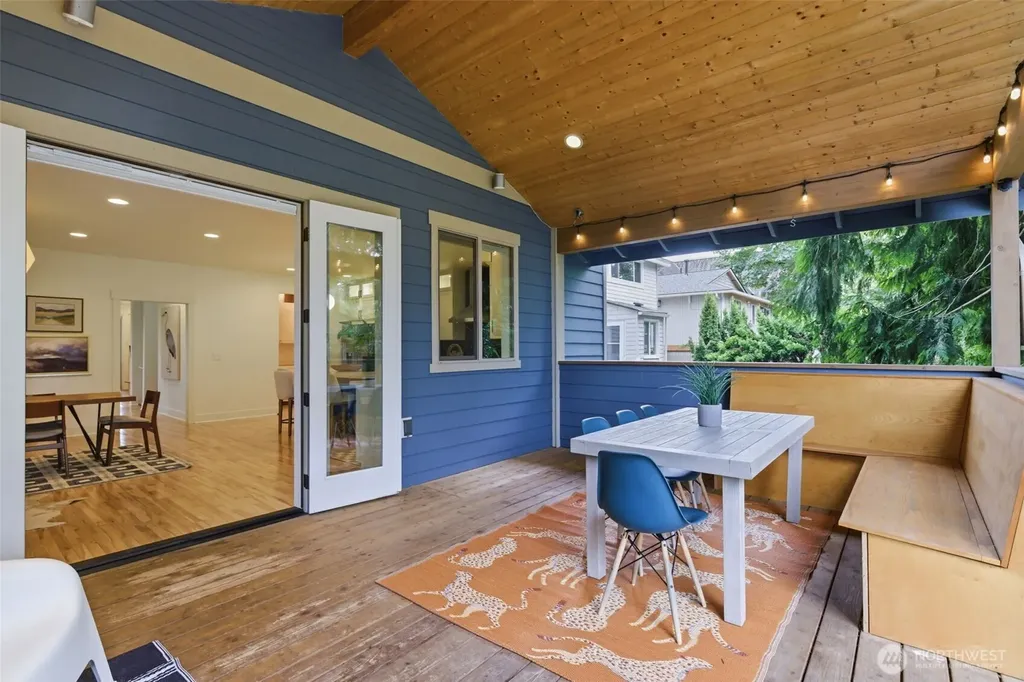 10219 62nd Avenue S Seattle WA 98178