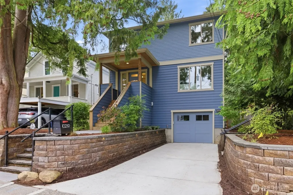 10219 62nd Avenue S Seattle WA 98178
