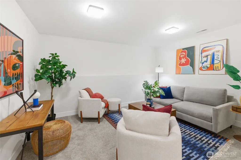10219 62nd Avenue S Seattle WA 98178