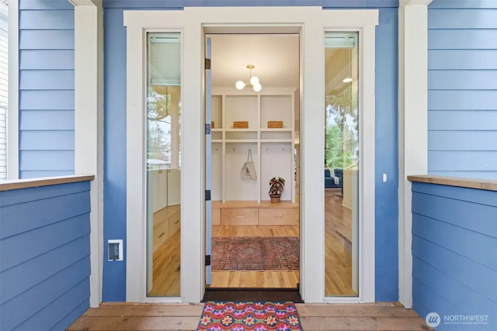 10219 62nd Avenue S Seattle WA 98178
