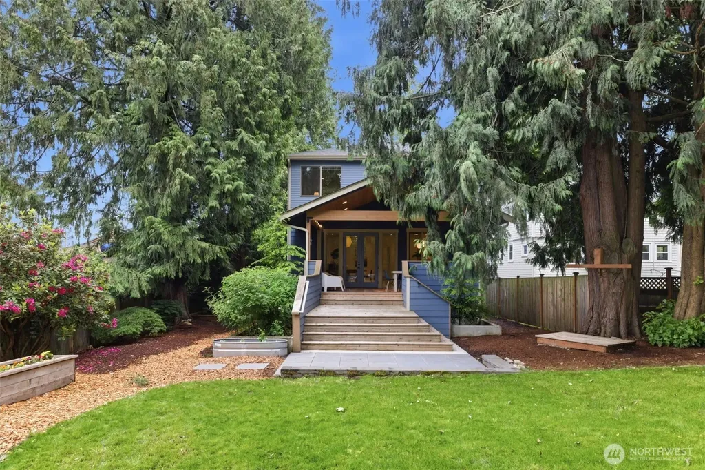 10219 62nd Avenue S Seattle WA 98178