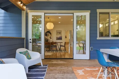10219 62nd Avenue S Seattle WA 98178