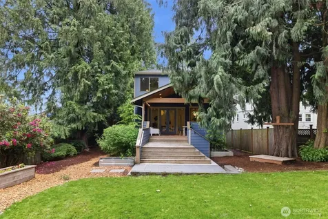 10219 62nd Avenue S Seattle WA 98178