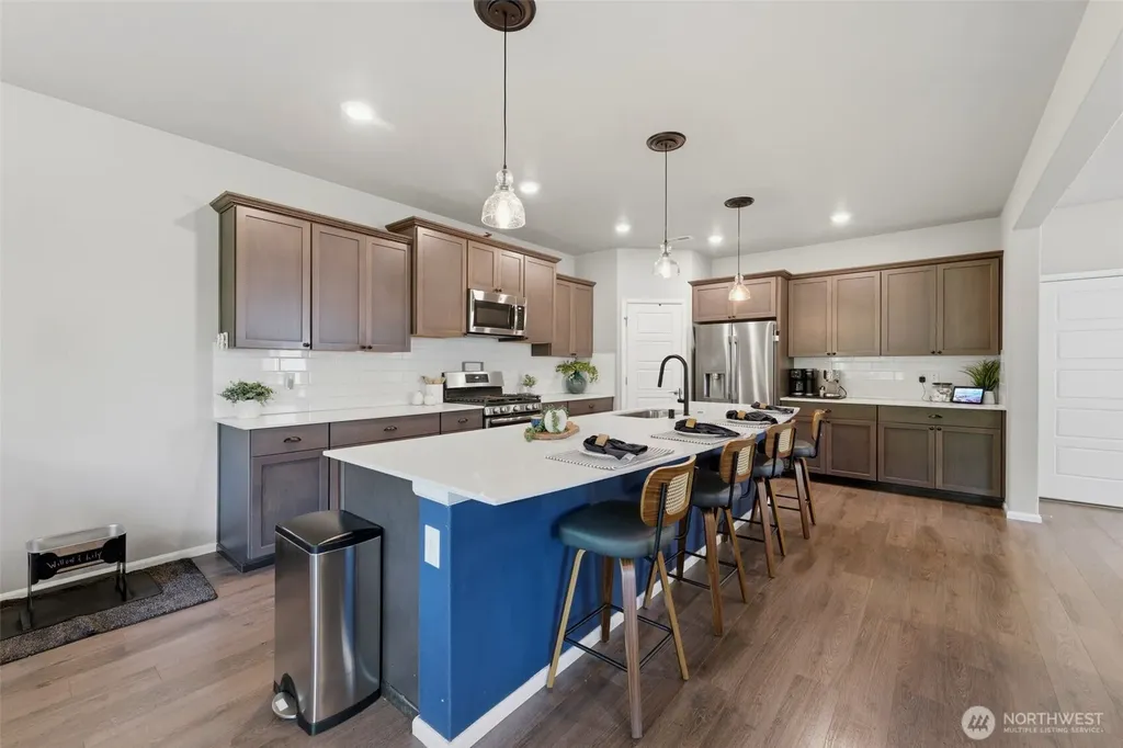 23546 Granite Court Black Diamond WA 98010