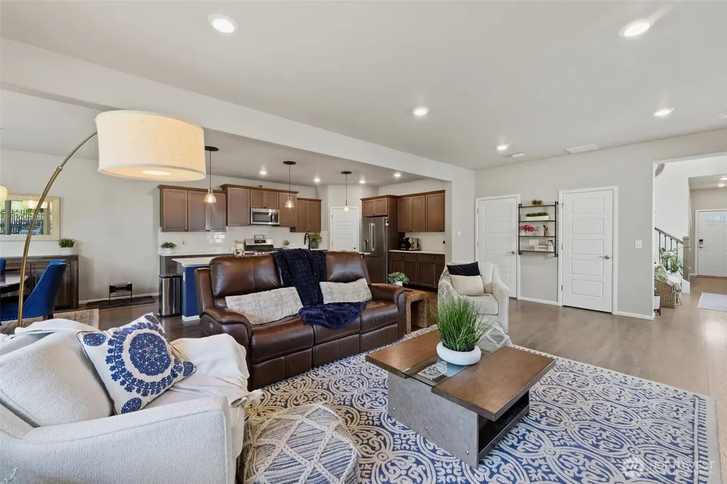 23546 Granite Court Black Diamond WA 98010
