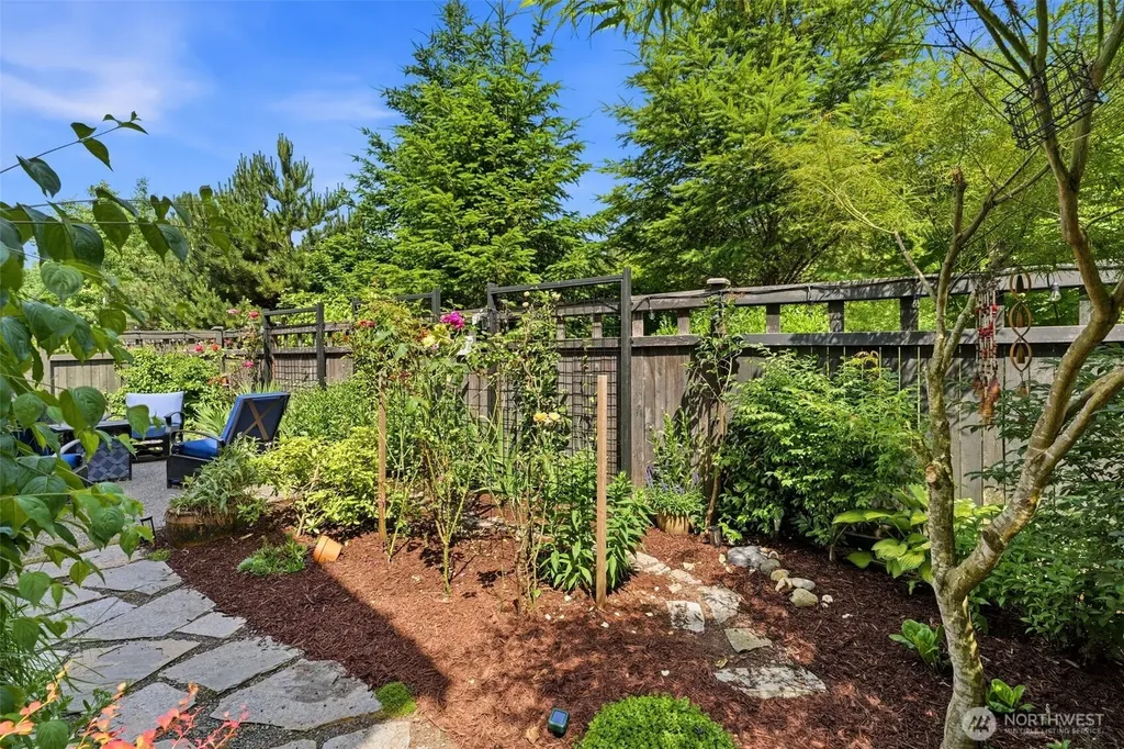 23546 Granite Court Black Diamond WA 98010