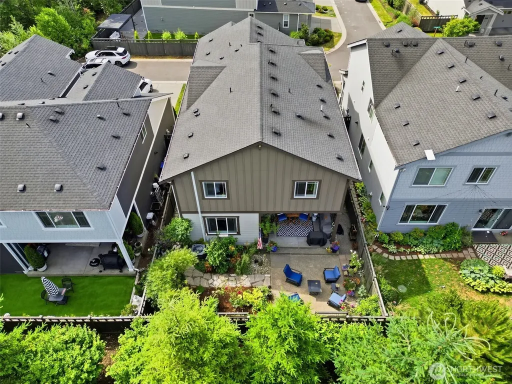 23546 Granite Court Black Diamond WA 98010