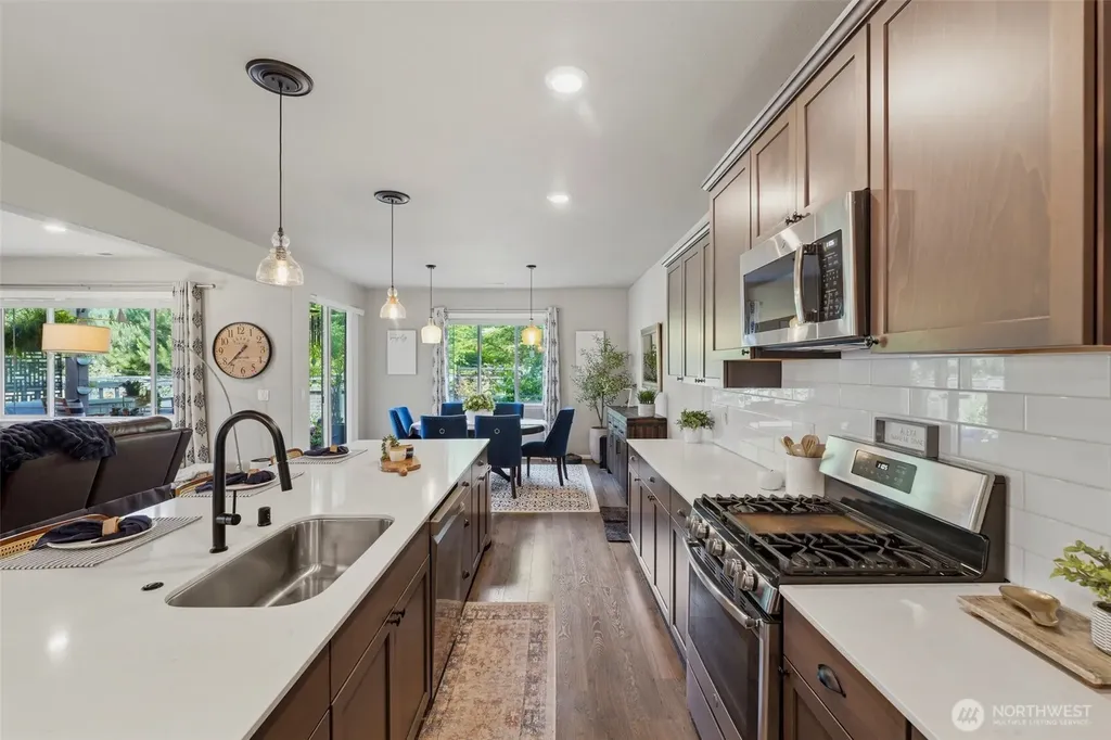 23546 Granite Court Black Diamond WA 98010
