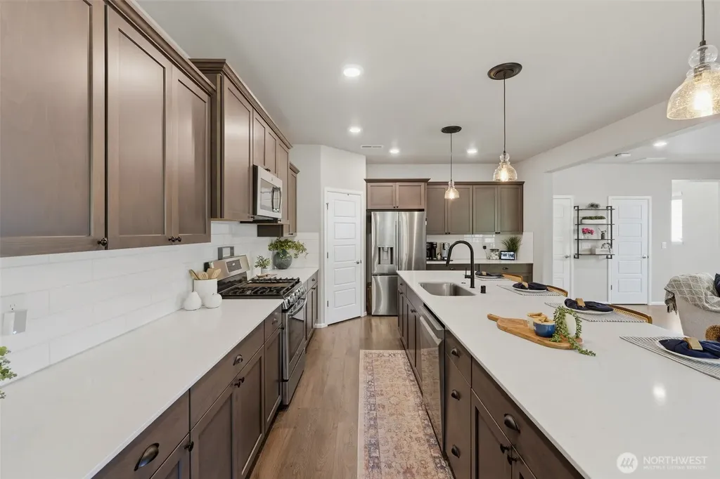 23546 Granite Court Black Diamond WA 98010