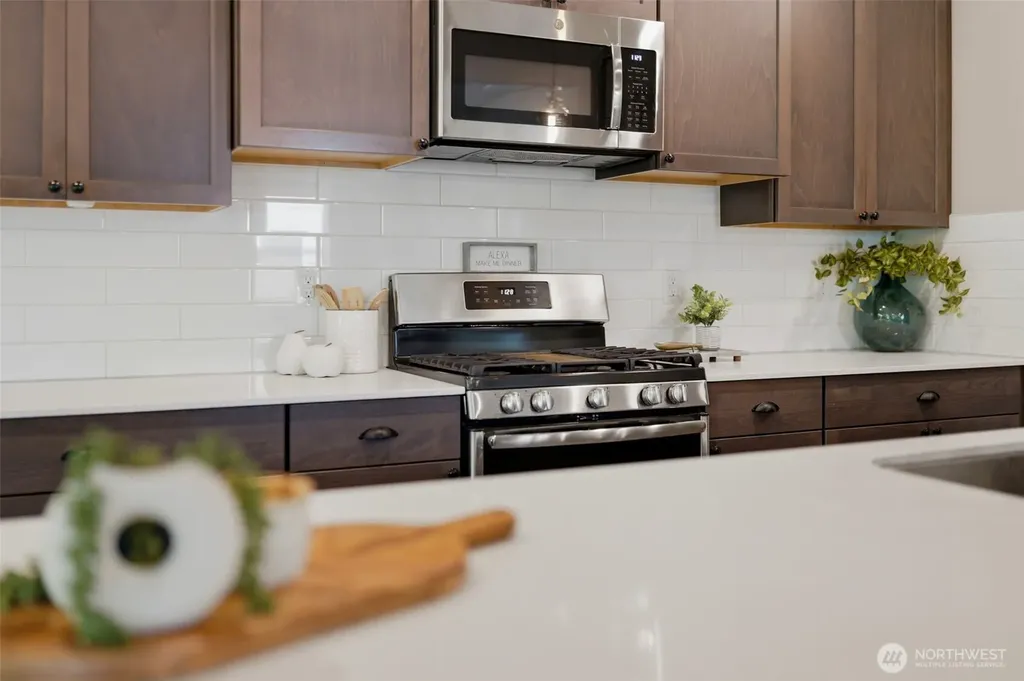 23546 Granite Court Black Diamond WA 98010