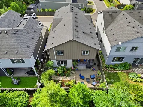 23546 Granite Court Black Diamond WA 98010