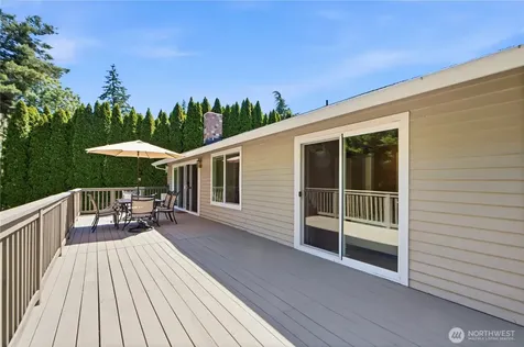 10606 NE 19th Place Bellevue WA 98004