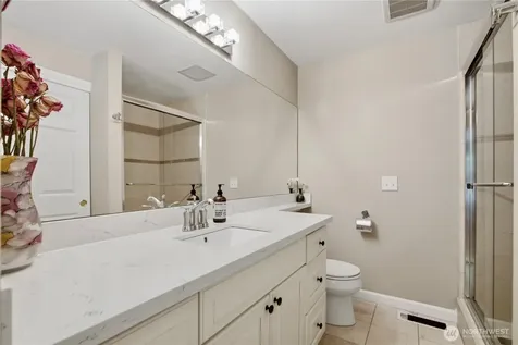 10606 NE 19th Place Bellevue WA 98004