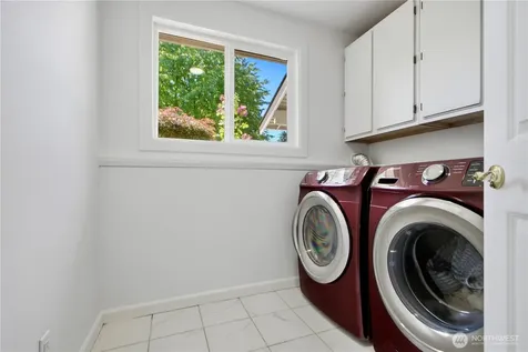 10606 NE 19th Place Bellevue WA 98004