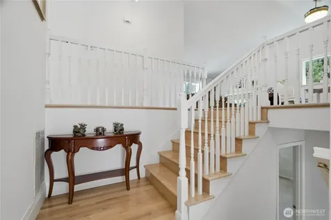 10606 NE 19th Place Bellevue WA 98004