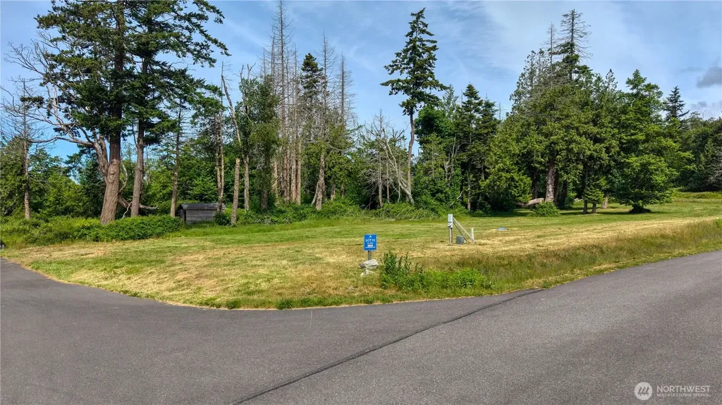 2193 Seabright Loop Point Roberts WA 98281