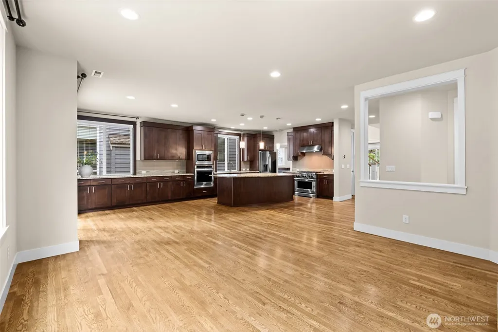 21250 NE 9th Place Sammamish WA 98074