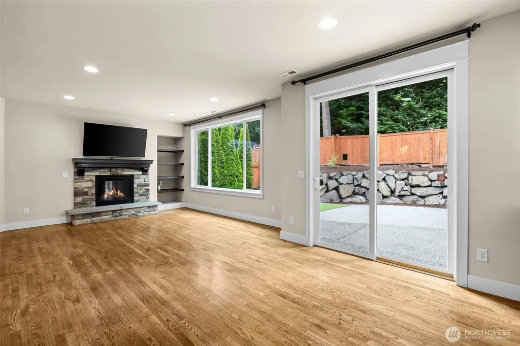 21250 NE 9th Place Sammamish WA 98074