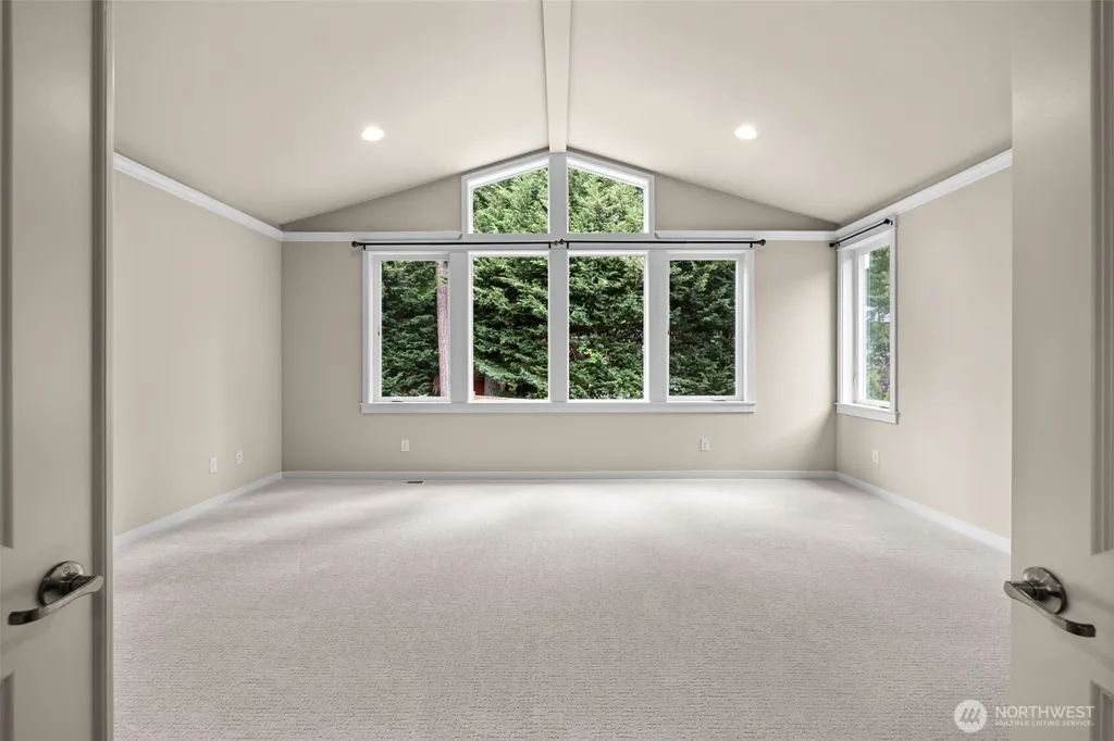 21250 NE 9th Place Sammamish WA 98074