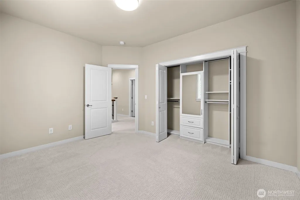 21250 NE 9th Place Sammamish WA 98074