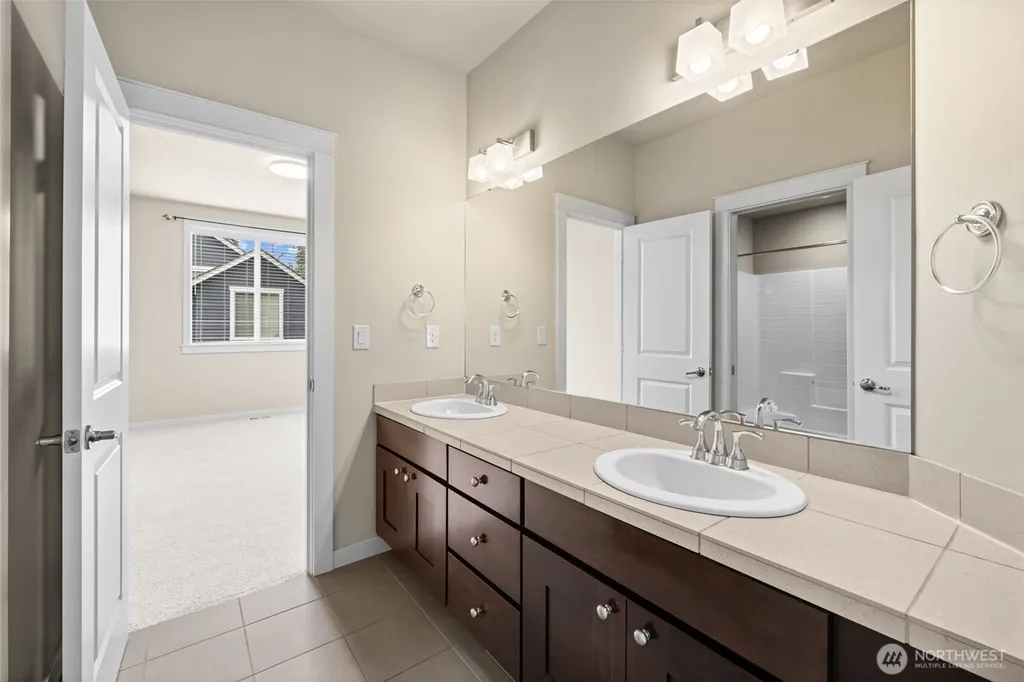 21250 NE 9th Place Sammamish WA 98074